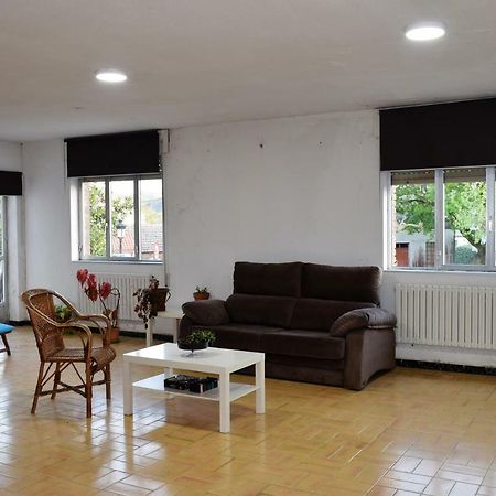 Albergue Mirás Sigueiro Kültér fotó