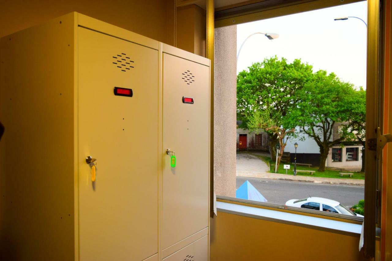 Albergue Mirás Sigueiro Kültér fotó